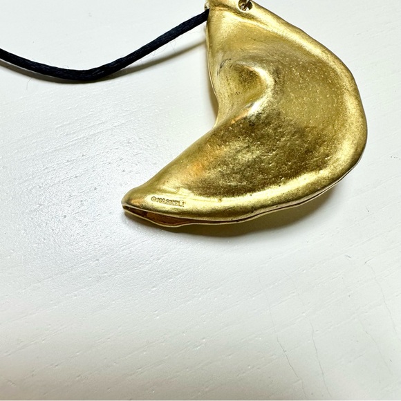 Miriam Haskell Fortune Cookie Pendant - Picture 4 of 6